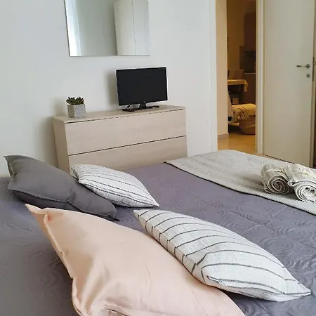 L'ape Vagabonda La Spezia